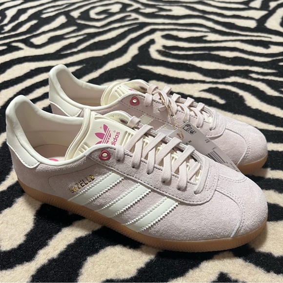 NWT Adidas Gazelle Valentine’s Putty Mauve Ivory Pink Sneakers Sz Women’s 7.5 - Picture 8 of 15